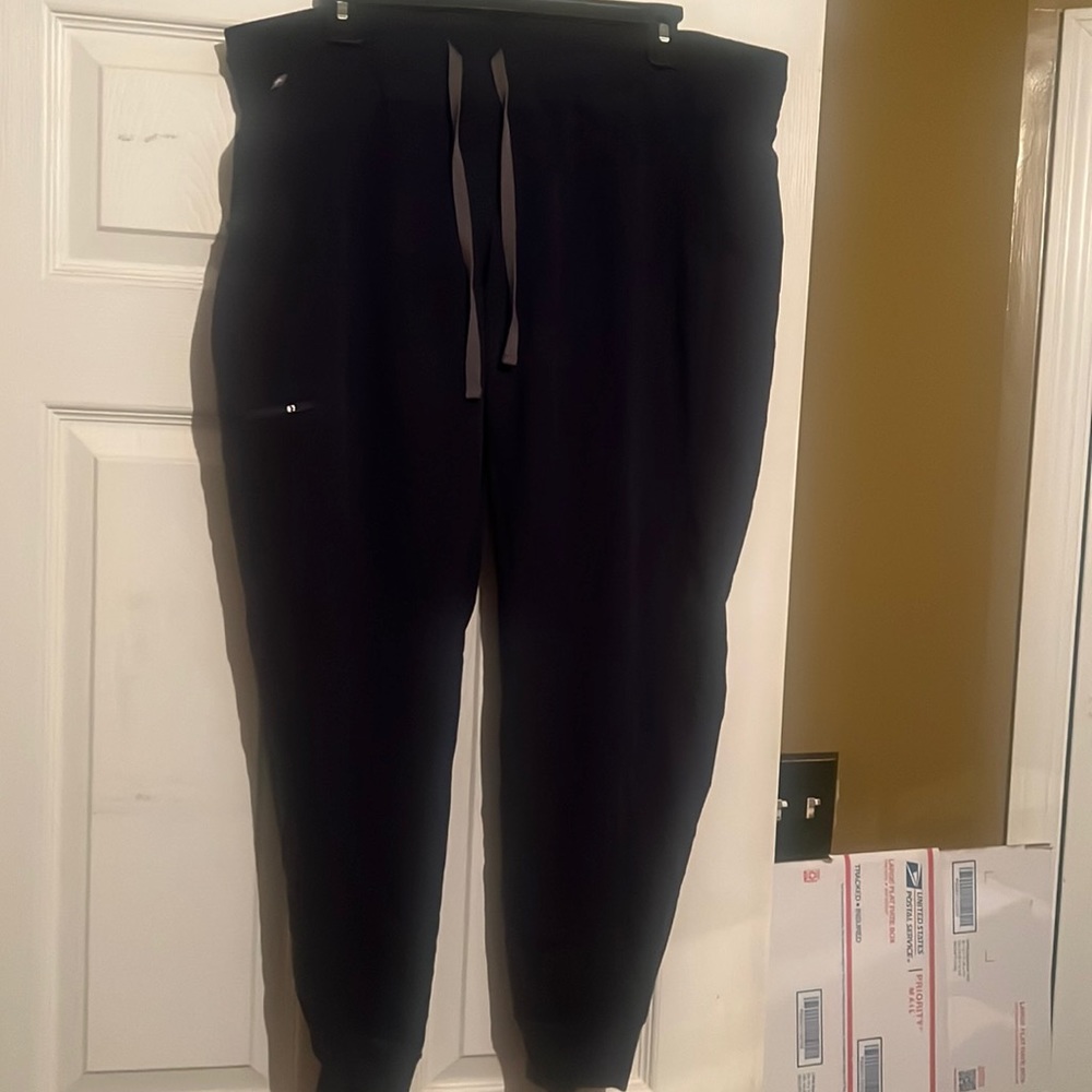 Figs XL petite joggers